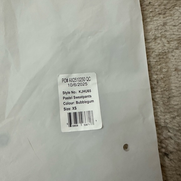 Comfrt Pastel Sweatpants Size XS in Bubblegum Brand New - Picture 6 of 6